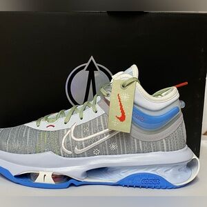 Nike Air Zoom G.T. Jump 2 Christmas Wolf Grey/White Mens Size 9.5 DJ9431 002 New